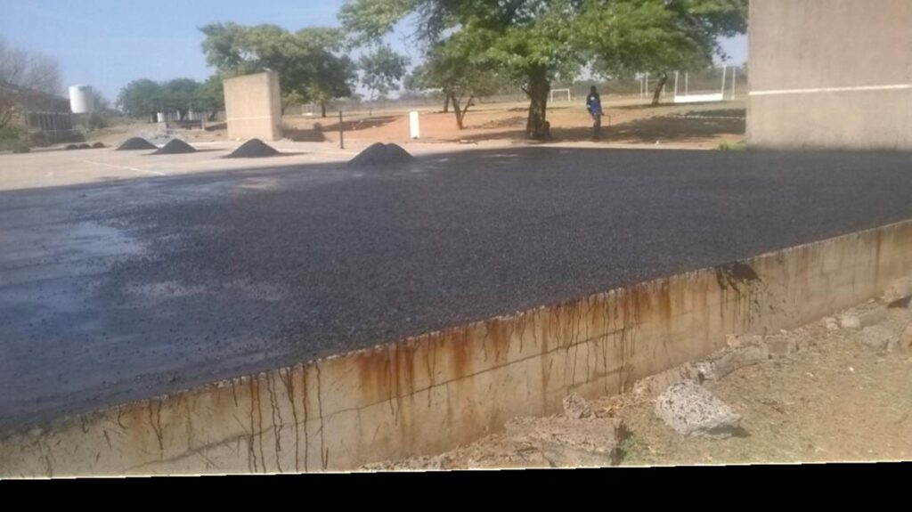 SOS Tennis Court